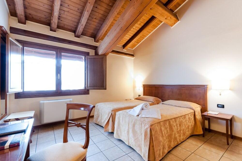 Hotel Fondo Catena Ferrara Exteriér fotografie